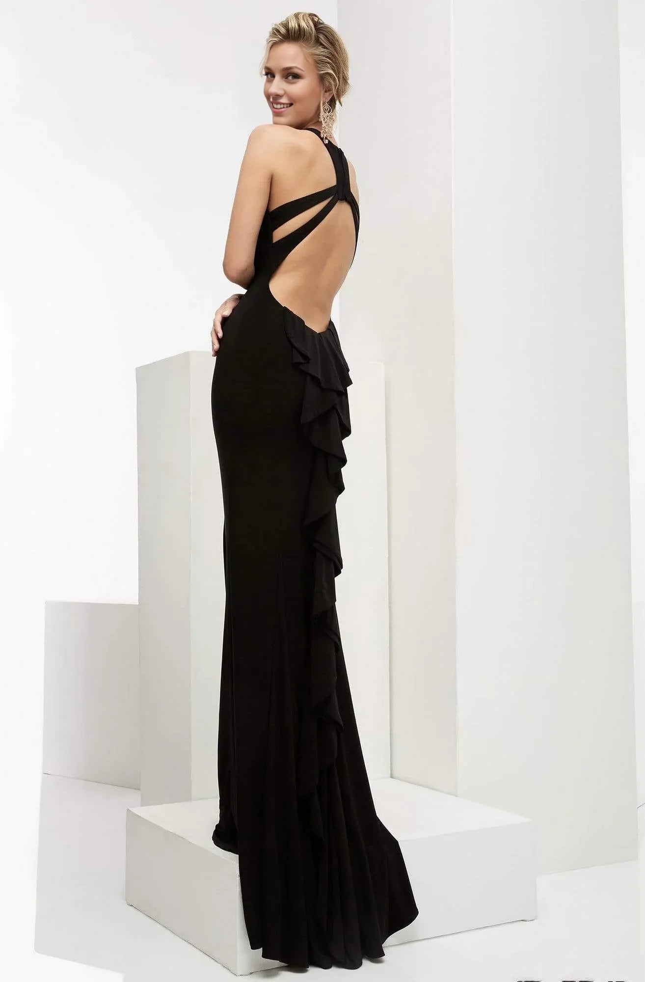 Evening Dresses For Women/ Ruffled Back Cutout Back Gown Sleeveless With Sweep Train Evening Dresses