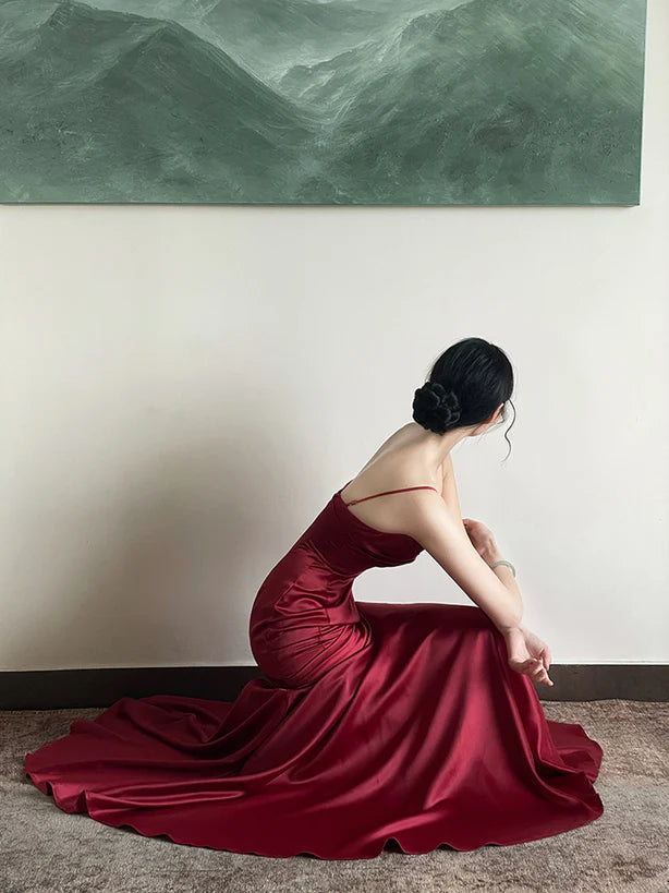 Wine Red Satin Sweetheart Straps Prom Dress