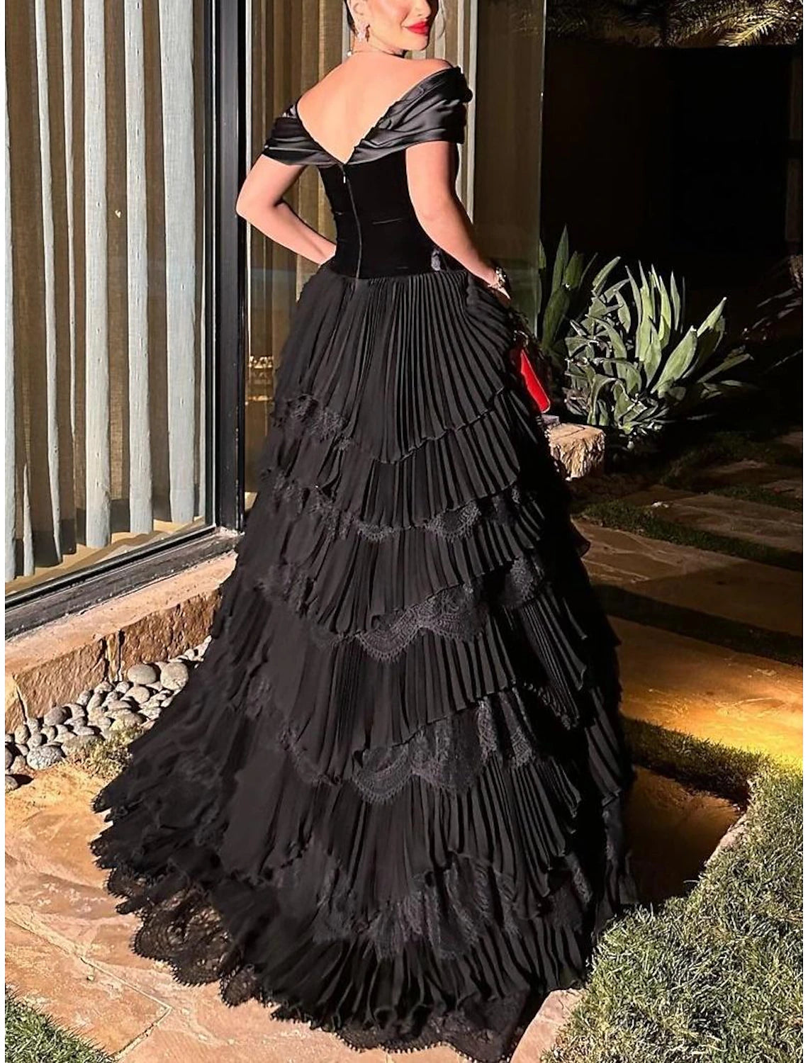 A-Line Prom Dresses Elegant Dress Formal Prom Floor Length Short Sleeve Sweetheart Lace