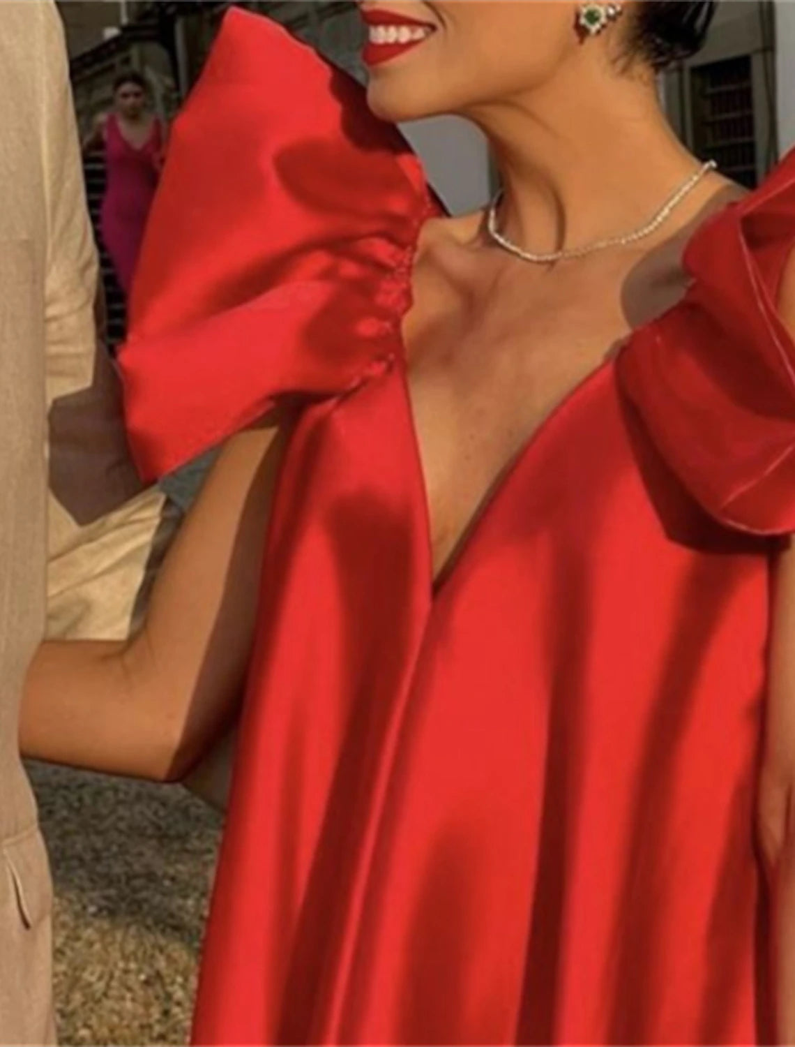 A-Line Evening Gown Party Dress Red Green Dress Formal Wedding Sweep / Brush Train Sleeveless V Neck Charmeuse