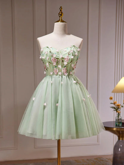 A-Line Sweetheart Neck Tulle Beads Green Short Homecoming Dresses