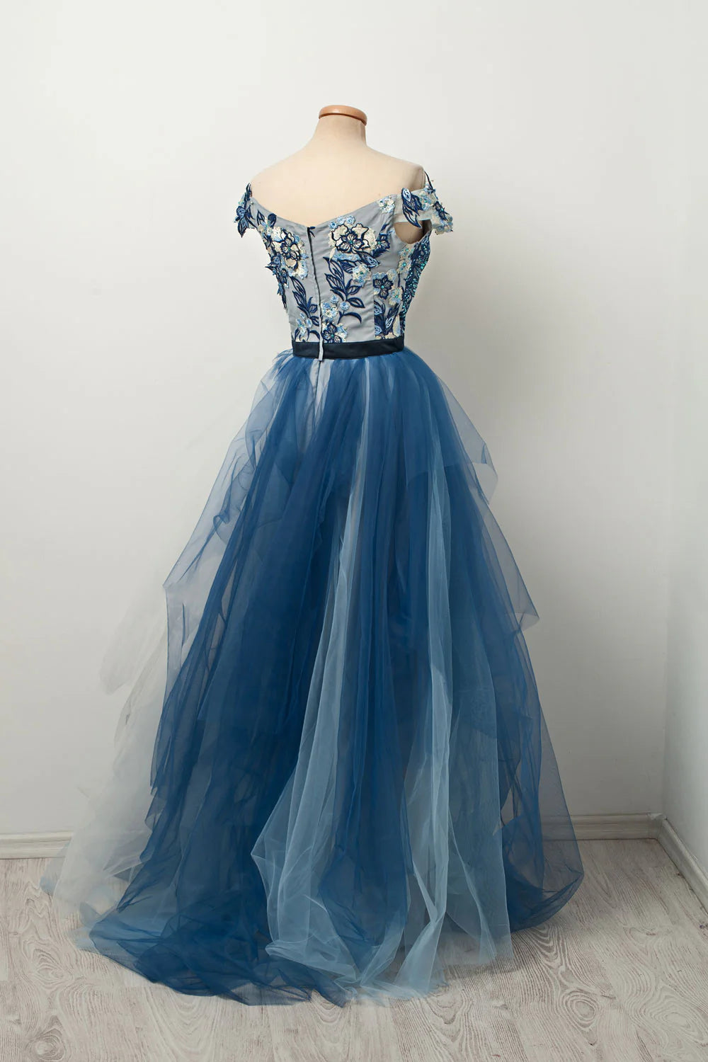 Blue v neck tulle lace long prom Wedding Dresses