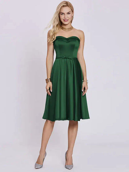 A-Line Minimalist Elegant Engagement Cocktail Party Dress Strapless Sleeveless Knee Length Satin with Bow(s) Pleats