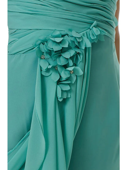 Sweetheart Neckline Strapless Knee Length Chiffon Bridesmaid Dress