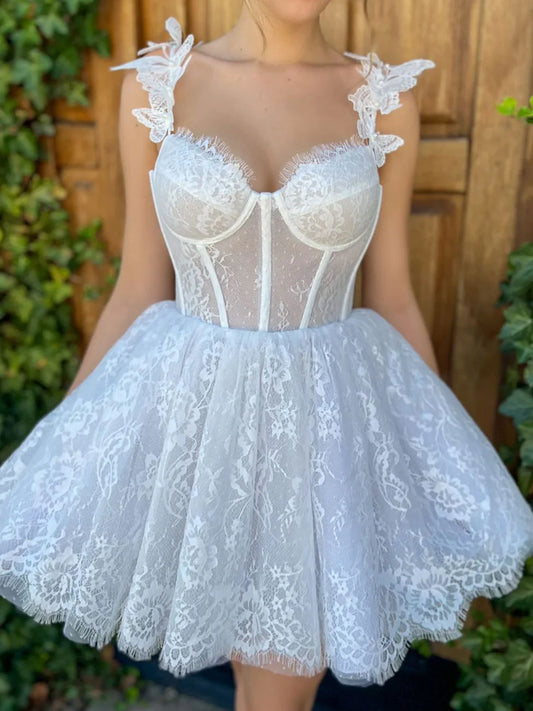 Mini/Short White Lace Homecoming Dresses