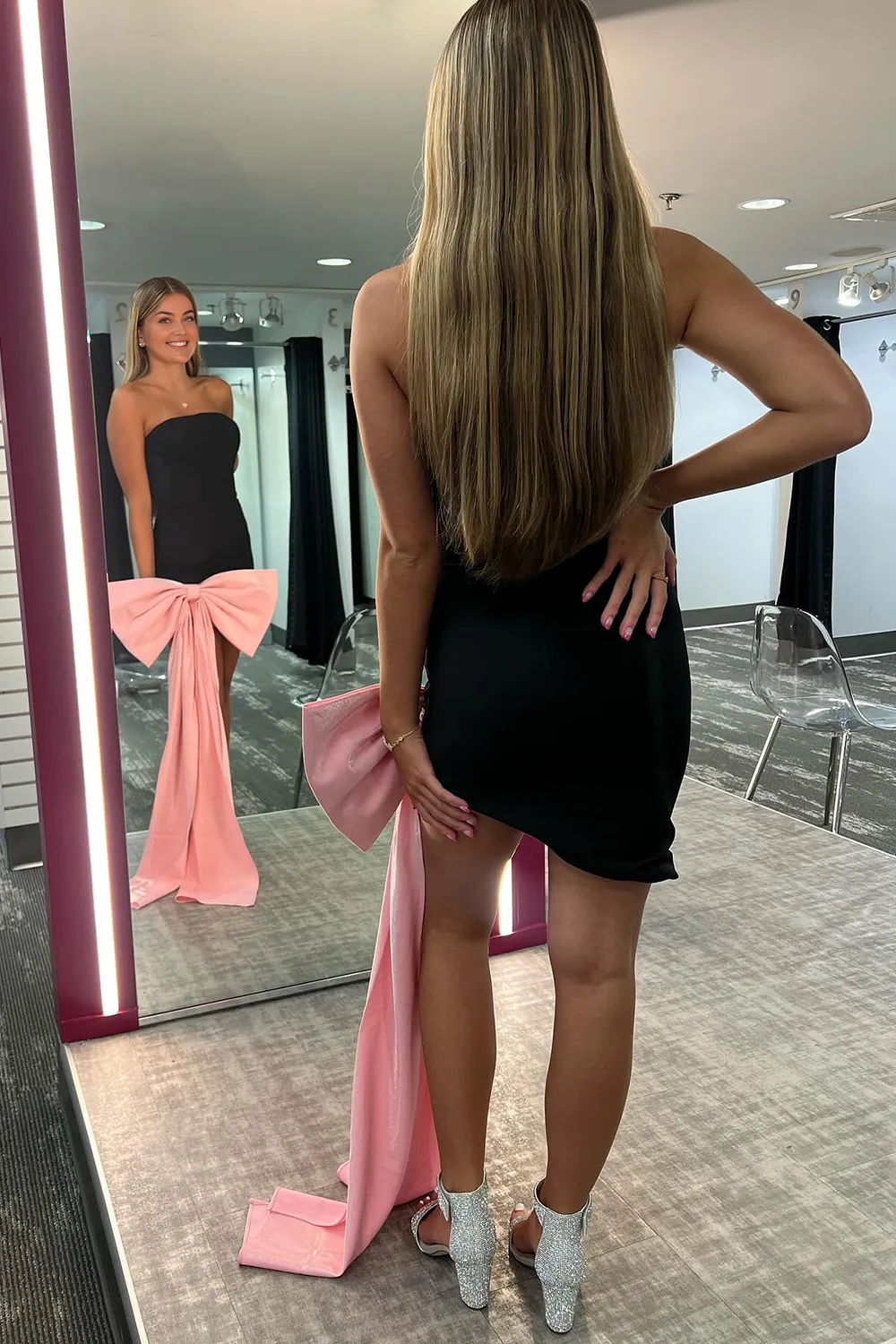 Off-the-Shoulder Black Strapless Bodycon Short Homecoming Dress with Pink Bow