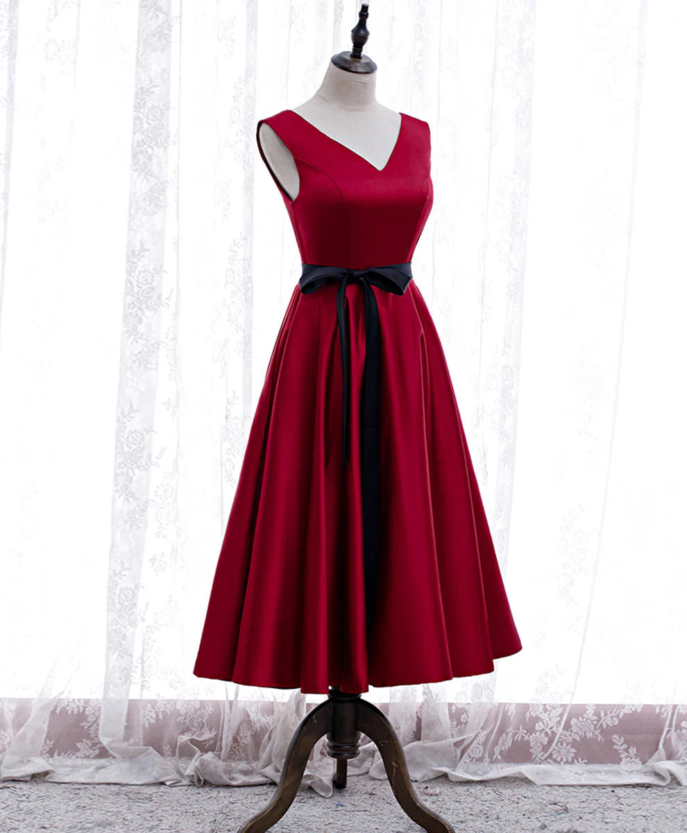 Simple V Neck Satin Burgundy Short Prom Dress