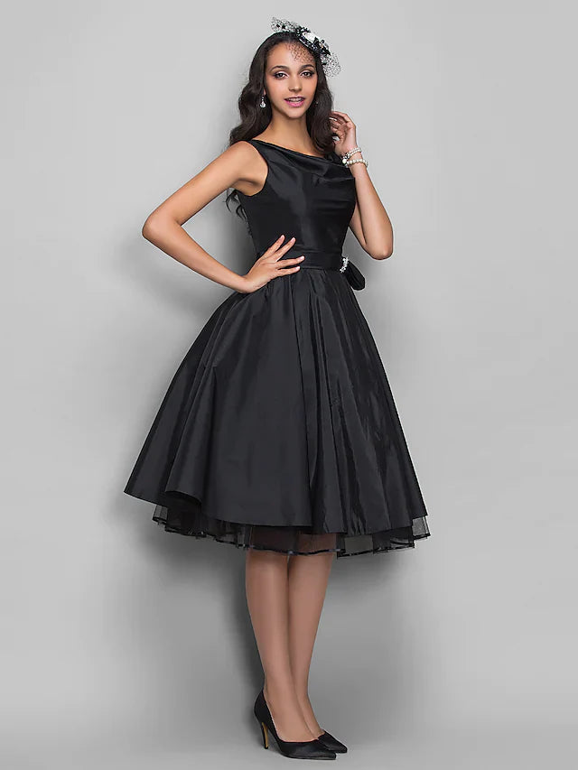 Cocktail Party Prom Dress V Neck Sleeveless Knee Length Taffeta with Pleats Crystals