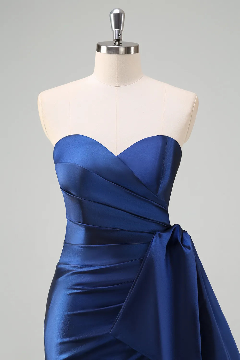 Xuewuba Formal Wear Dresses Dark Blue Sweetheart Sheath Satin Ruched Long Prom Dress with Slit Prom Dresses Stores