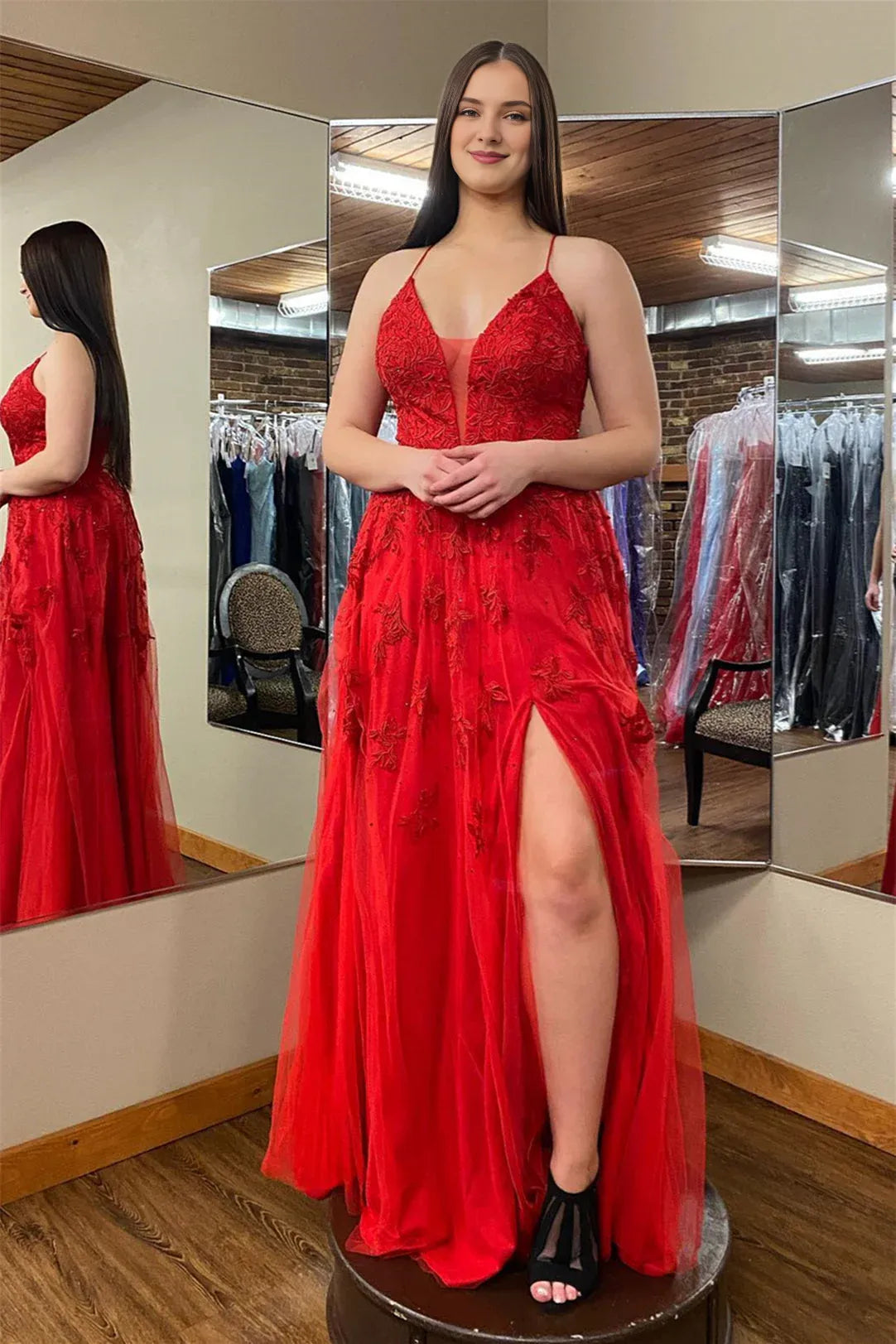 Spaghetti Straps Red Floral Prom Evening Dress Plunging V Neck Appliques