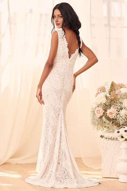 Spectacular Backless White Lace Sleeveless Mermaid Wedding Dress With Train