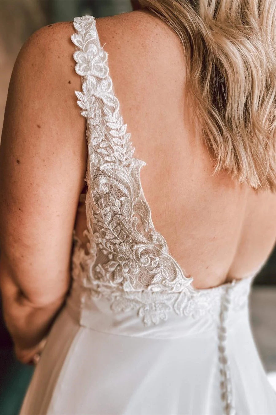 Floral Lace Open Back Long Bridal Gown