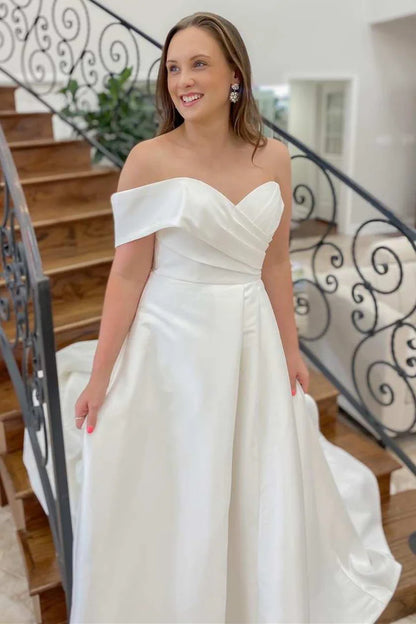 Off-the-Shoulder Long Wedding Dress With Train