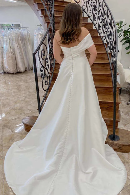 Off-the-Shoulder Long Wedding Dress With Train