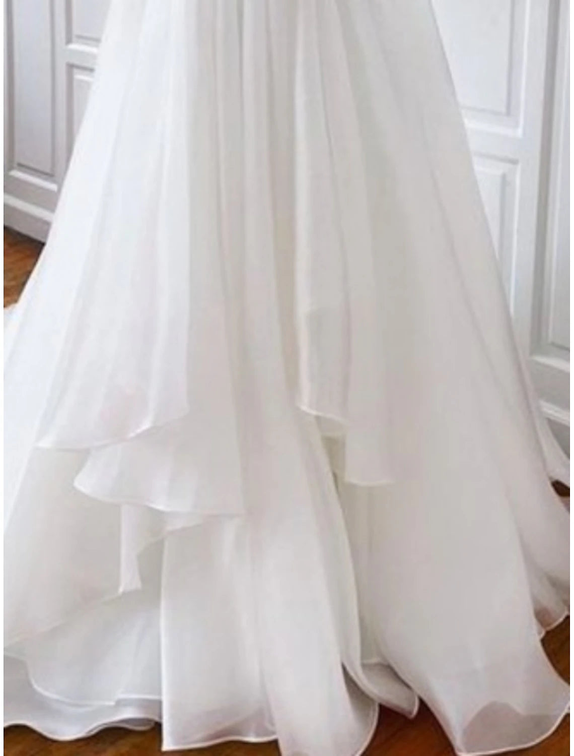 Simple Wedding Dresses Sheath / Column Camisole Sleeveless Court Train Chiffon Bridal Gowns