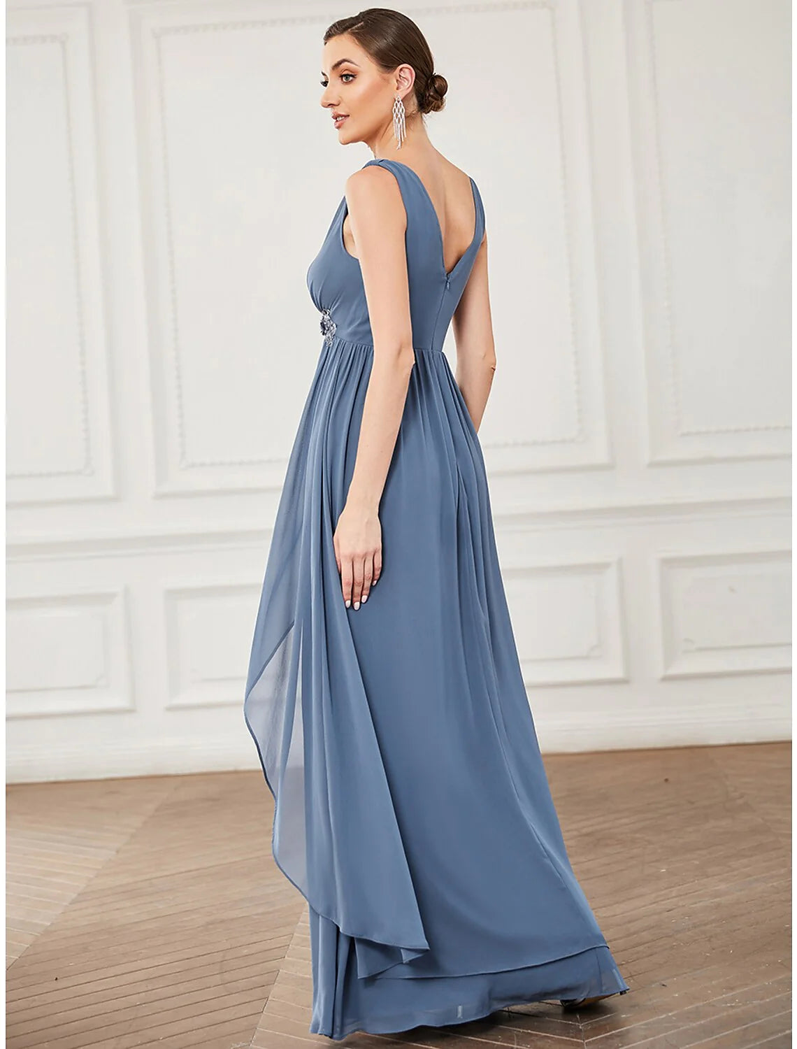 A-Line Prom Dresses Minimalist Dress Party Wear Floor Length Sleeveless V Neck Chiffon with Appliques