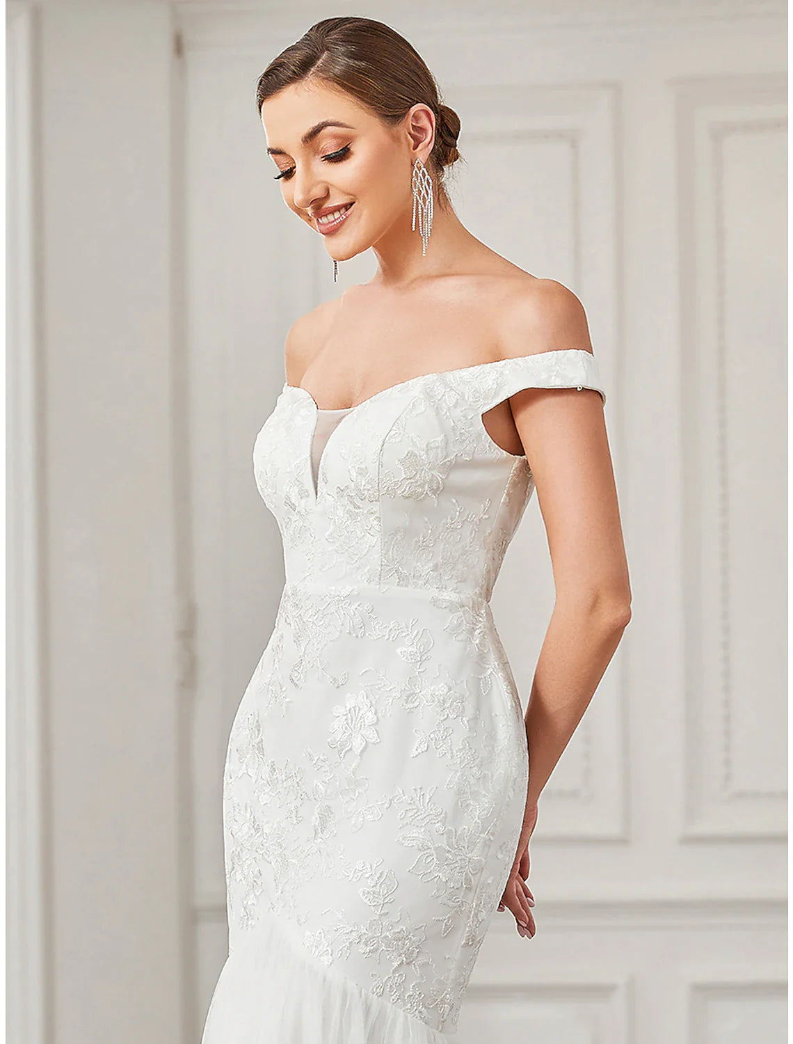 Reception Vintage Wedding Dresses A-Line Off Shoulder Cap Sleeve Sweep / Brush Train Lace Bridal Gowns With Lace Appliques