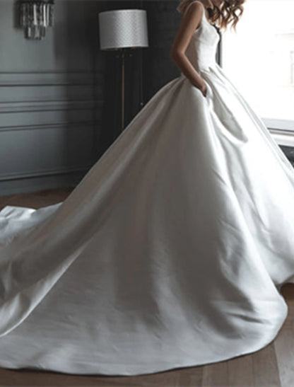 Royal Style Formal Wedding Dresses Ball Gown Square Neck Sleeveless Chapel Train Satin Bridal Gowns