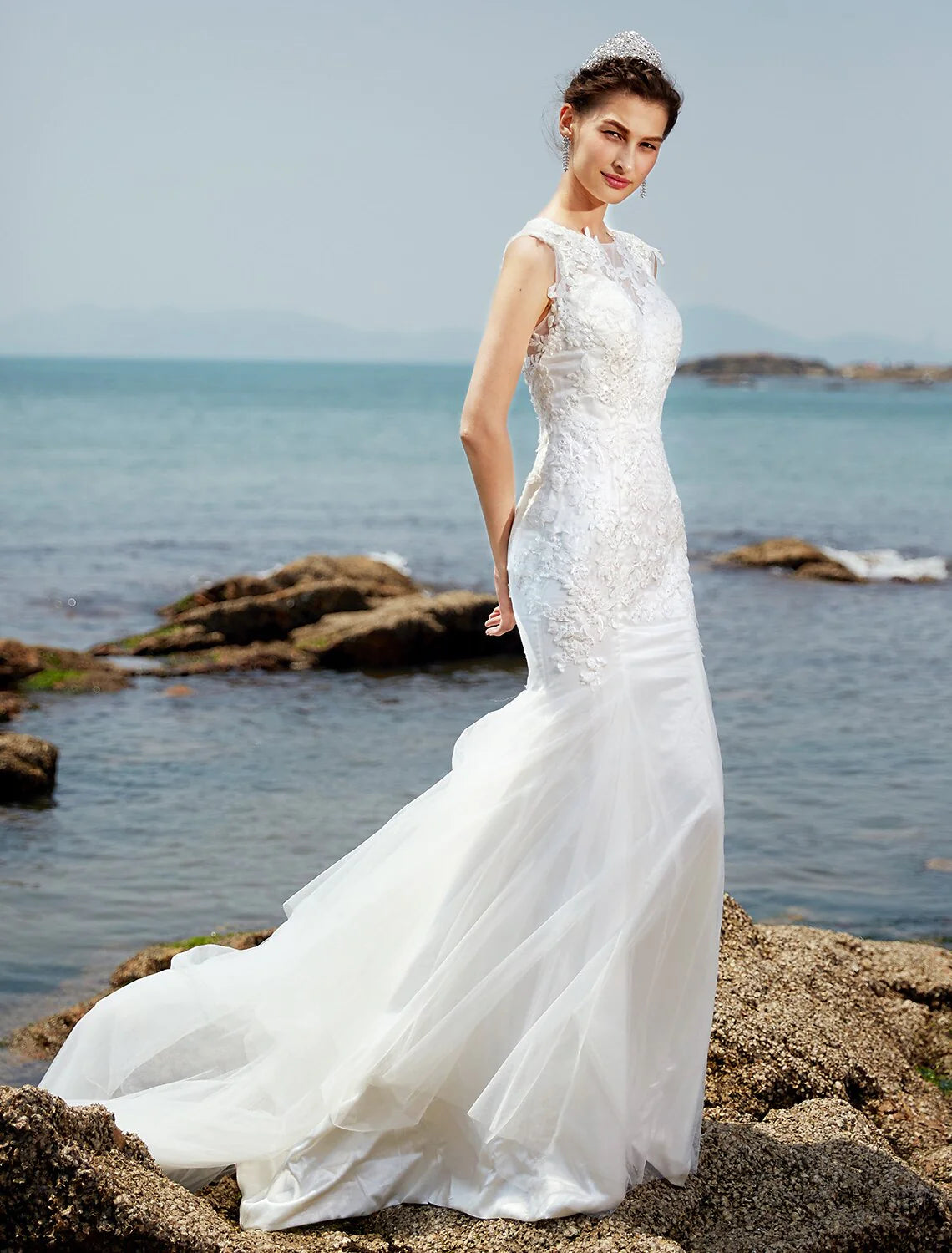 Mermaid / Trumpet Bateau Neck Sweep / Brush Train Lace / Tulle Made-To-Measure Wedding Dresses with Lace / Ruched