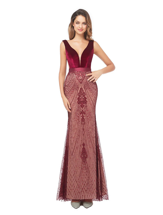 Evening Gown Luxurious Dress Formal Evening Sweep / Brush Train Sleeveless V Neck Fall Wedding Guest Velvet Backless with Beading