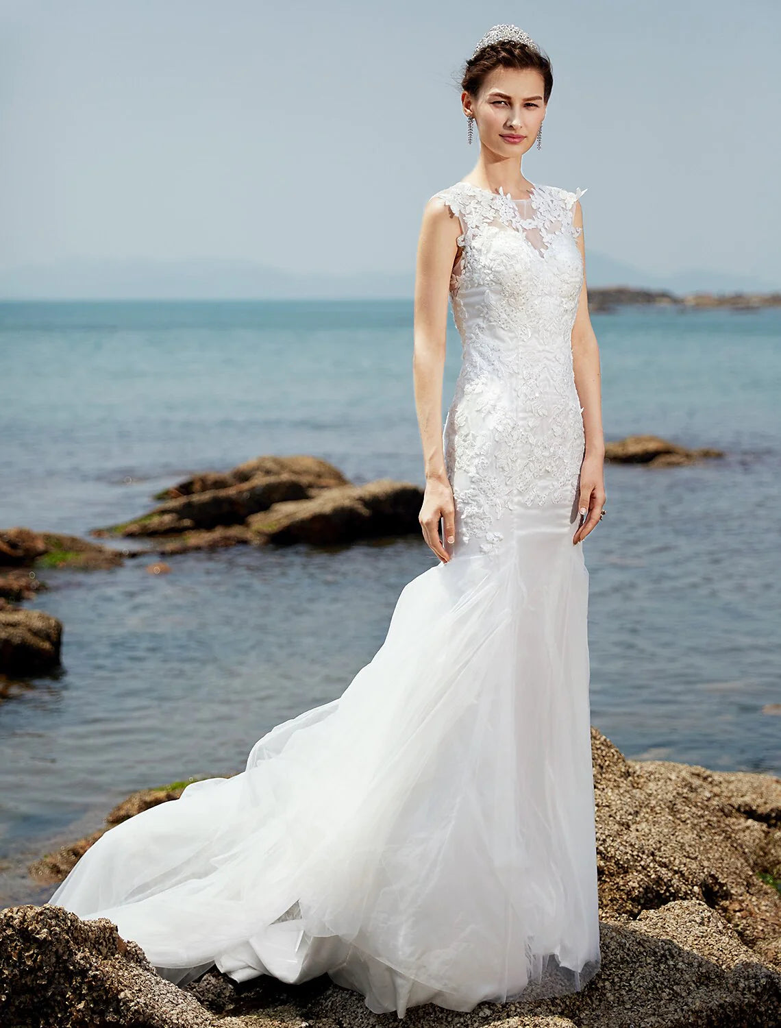 Mermaid / Trumpet Bateau Neck Sweep / Brush Train Lace / Tulle Made-To-Measure Wedding Dresses with Lace / Ruched