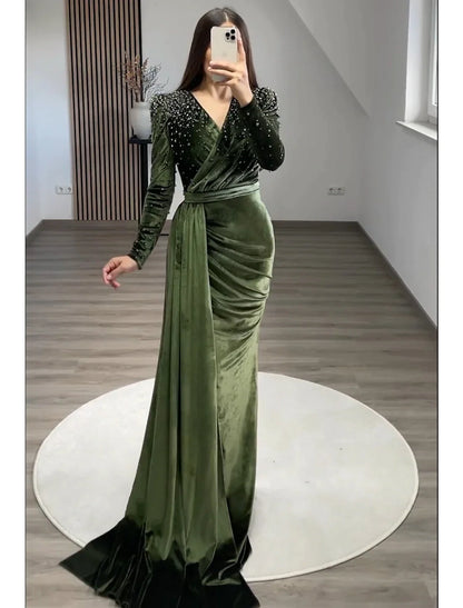 Mermaid / Trumpet Evening Gown Elegant Dress Formal Black Tie Gala Floor Length Long Sleeve V Neck Fall Wedding Guest Velvet with Ruched Pearls