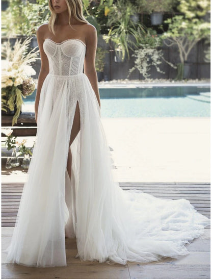 Beach Sexy Wedding Dresses A-Line Sweetheart Strapless Court Train Lace Bridal Gowns