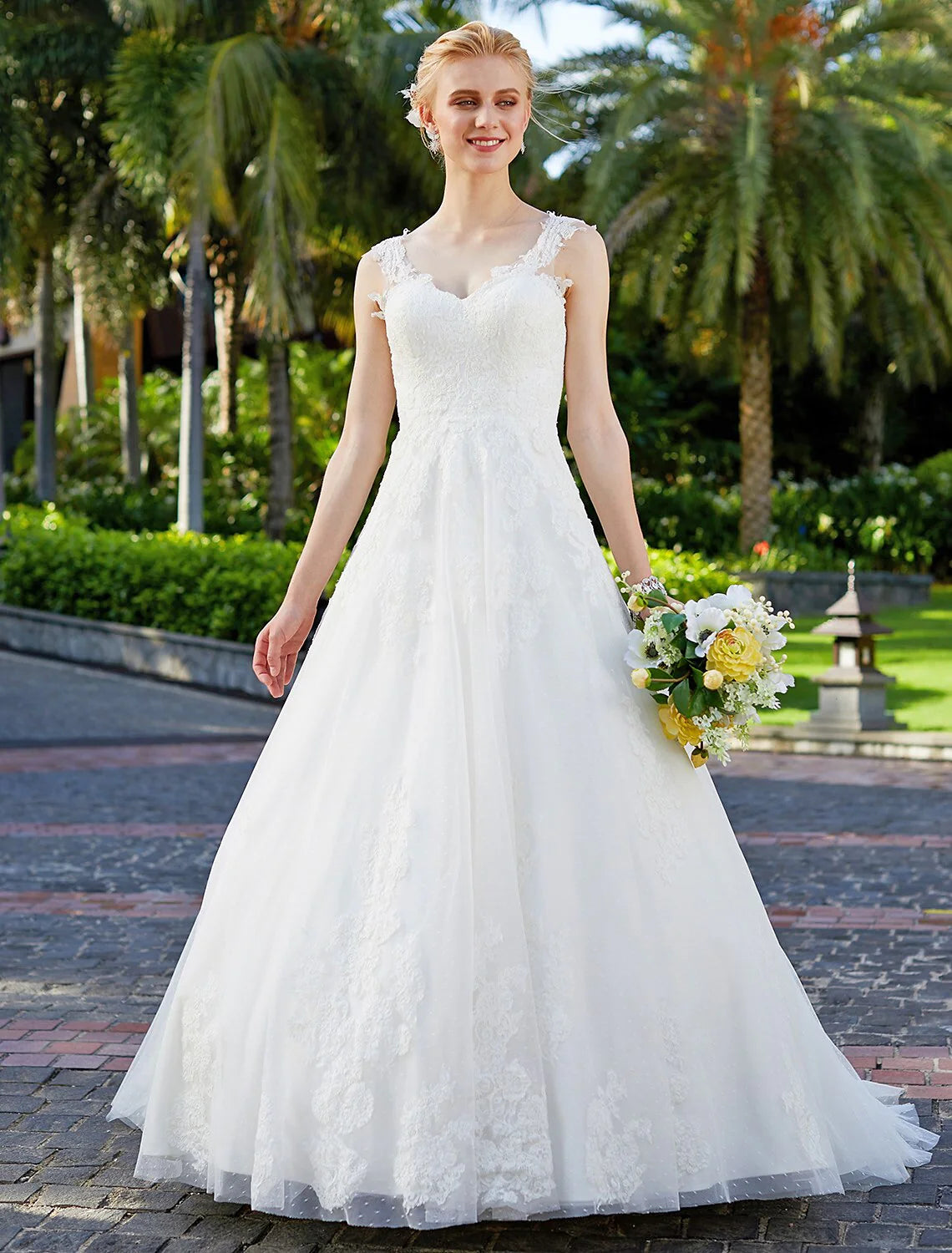 Wedding Dresses Ball Gown V Neck Regular Straps Floor Length Tulle Over Lace Bridal Gowns With Lace Appliques