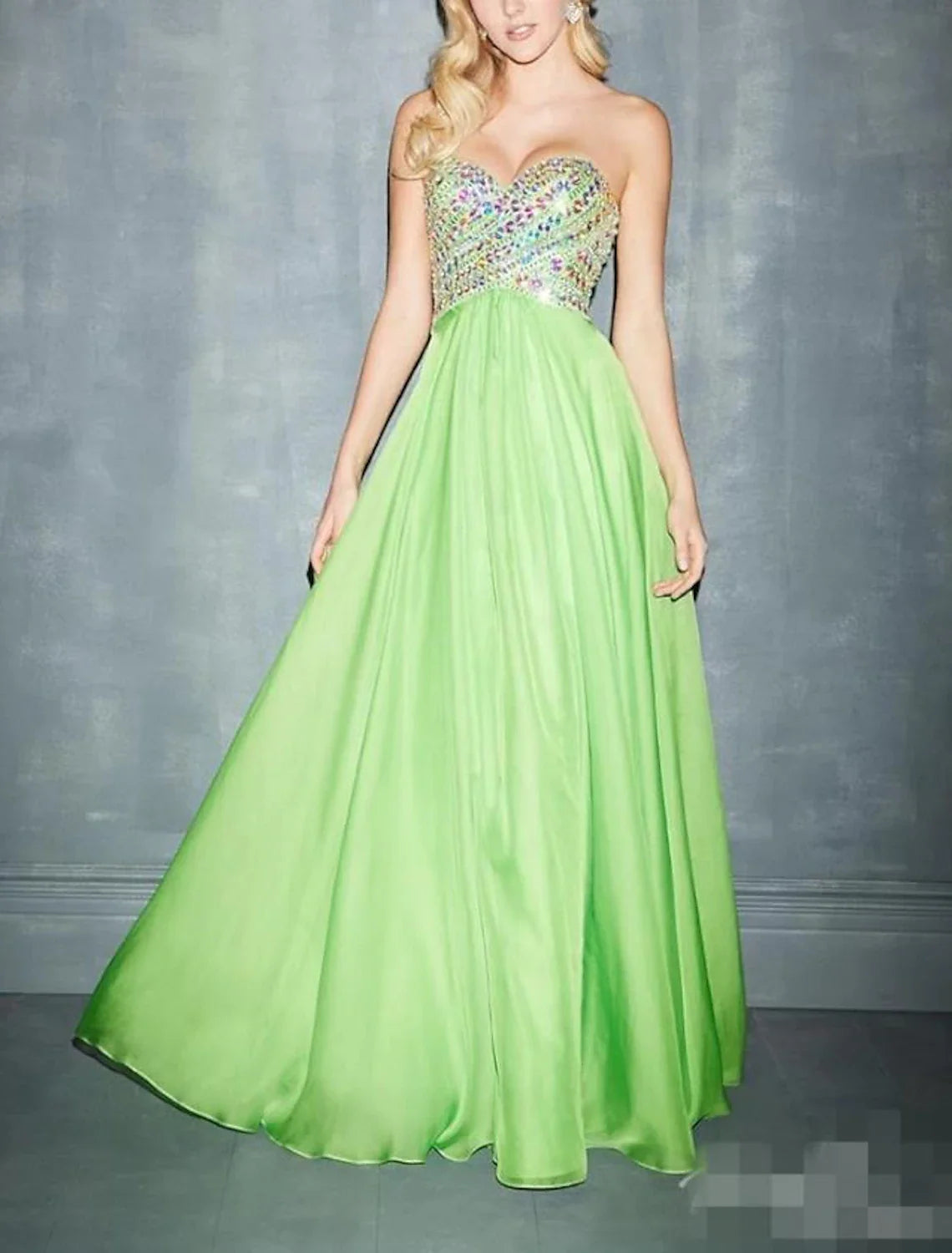 A-Line Evening Gown Glittering Dress Wedding Guest Sweep / Brush Train Sleeveless Sweetheart Chiffon