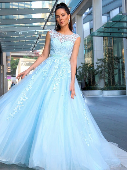 Scoop Sleeveless Tulle Applique Court Train Dresses