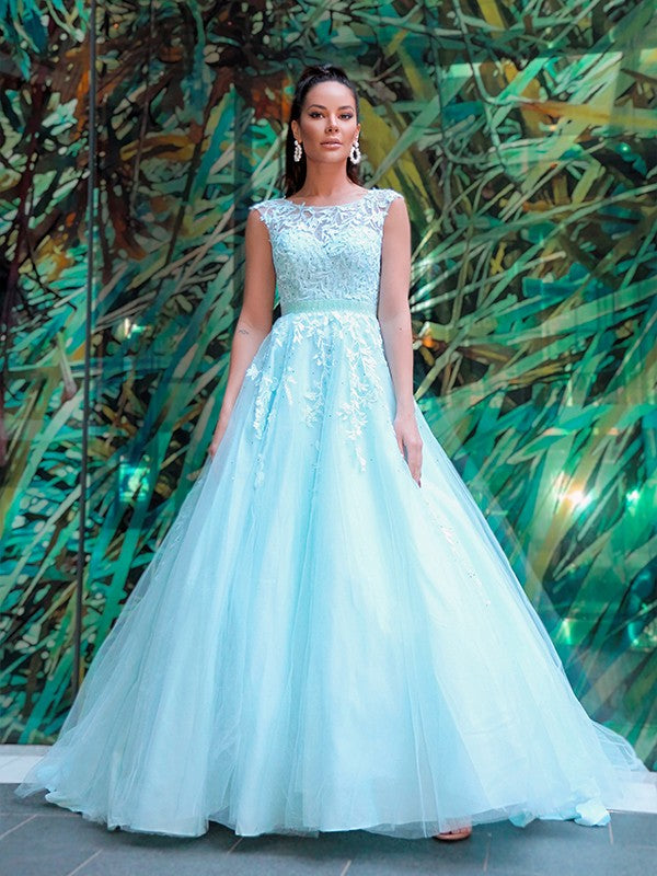 Scoop Sleeveless Tulle Applique Court Train Dresses