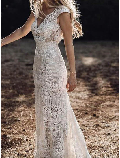 Beach Boho Wedding Dresses Mermaid / Trumpet V Neck Cap Sleeve Court Train Lace Bridal Gowns