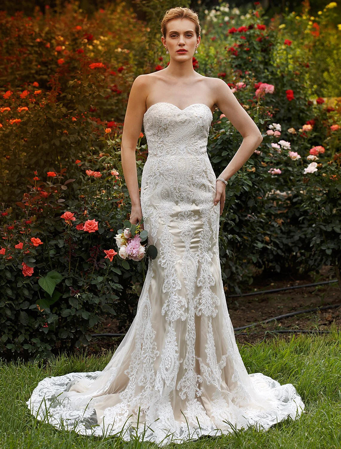 Hall Wedding Dresses Mermaid / Trumpet Sweetheart Strapless Court Train Lace Bridal Gowns With Beading Appliques