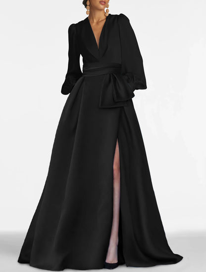 A-Line Evening Gown Elegant Dress Formal Sweep / Brush Train Formal Red Green Dress Long Sleeve V Neck Satin