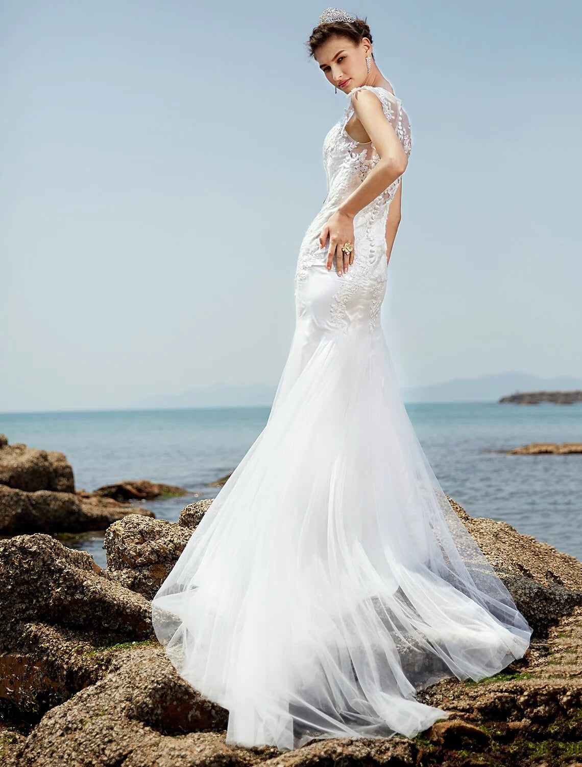 Mermaid / Trumpet Bateau Neck Sweep / Brush Train Lace / Tulle Made-To-Measure Wedding Dresses with Lace / Ruched