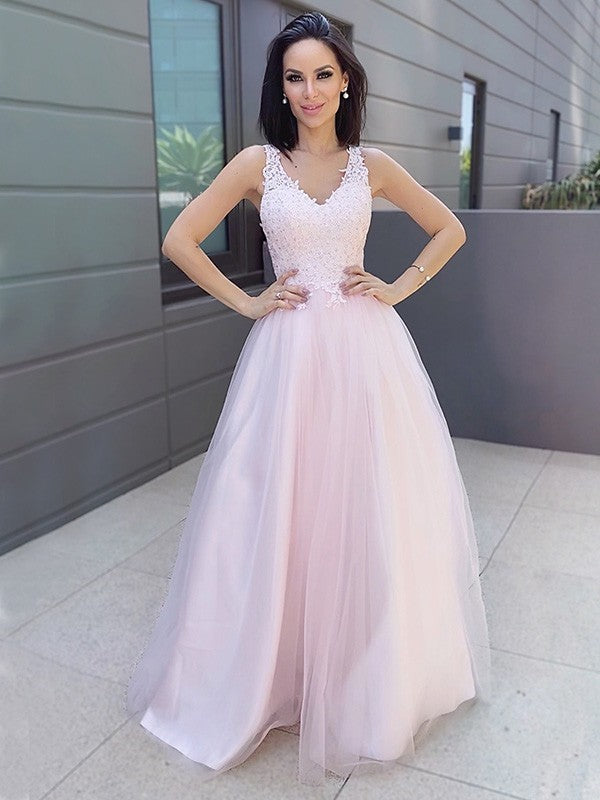 V-neck Sleeveless Applique Tulle Floor-Length Dresses