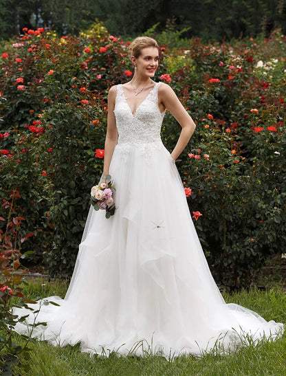 Hall Wedding Dresses Princess Plunging Neck Sleeveless Chapel Train Tulle Bridal Gowns With Sequi