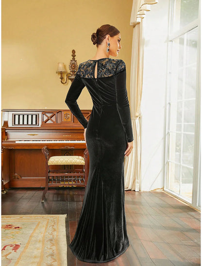 A-Line Evening Gown Black Dress Elegant Dress Formal Fall Sweep / Brush Train Long Sleeve Jewel Neck Velvet with Sequin Slit