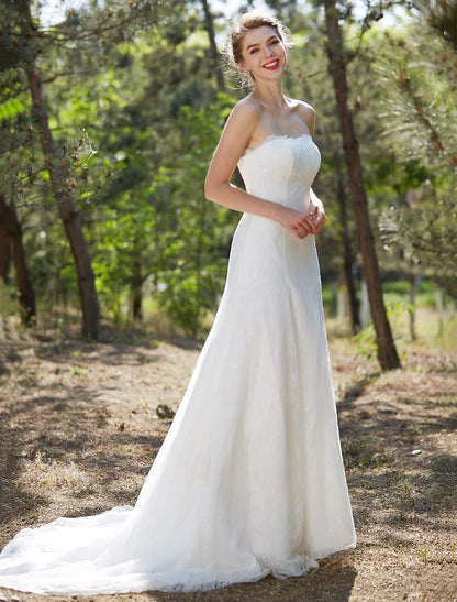 Wedding Dresses A-Line Strapless Sleeveless Court Train Satin Bridal Gowns With Lace