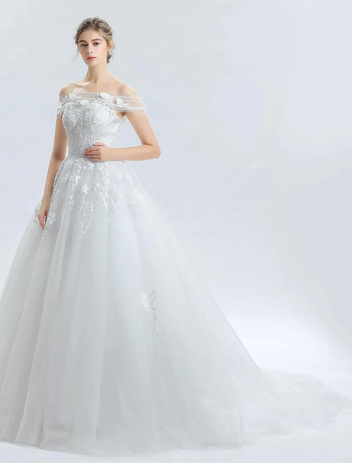 Hall Wedding Dresses Ball Gown Off Shoulder Sleeveless Cathedral Train Satin Bridal Gowns With Lace Beading