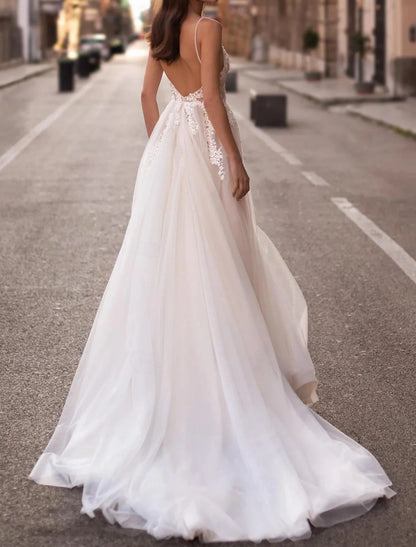 Beach Boho Wedding Dresses A-Line Camisole V Neck Sleeveless Court Train Tulle Bridal Gowns