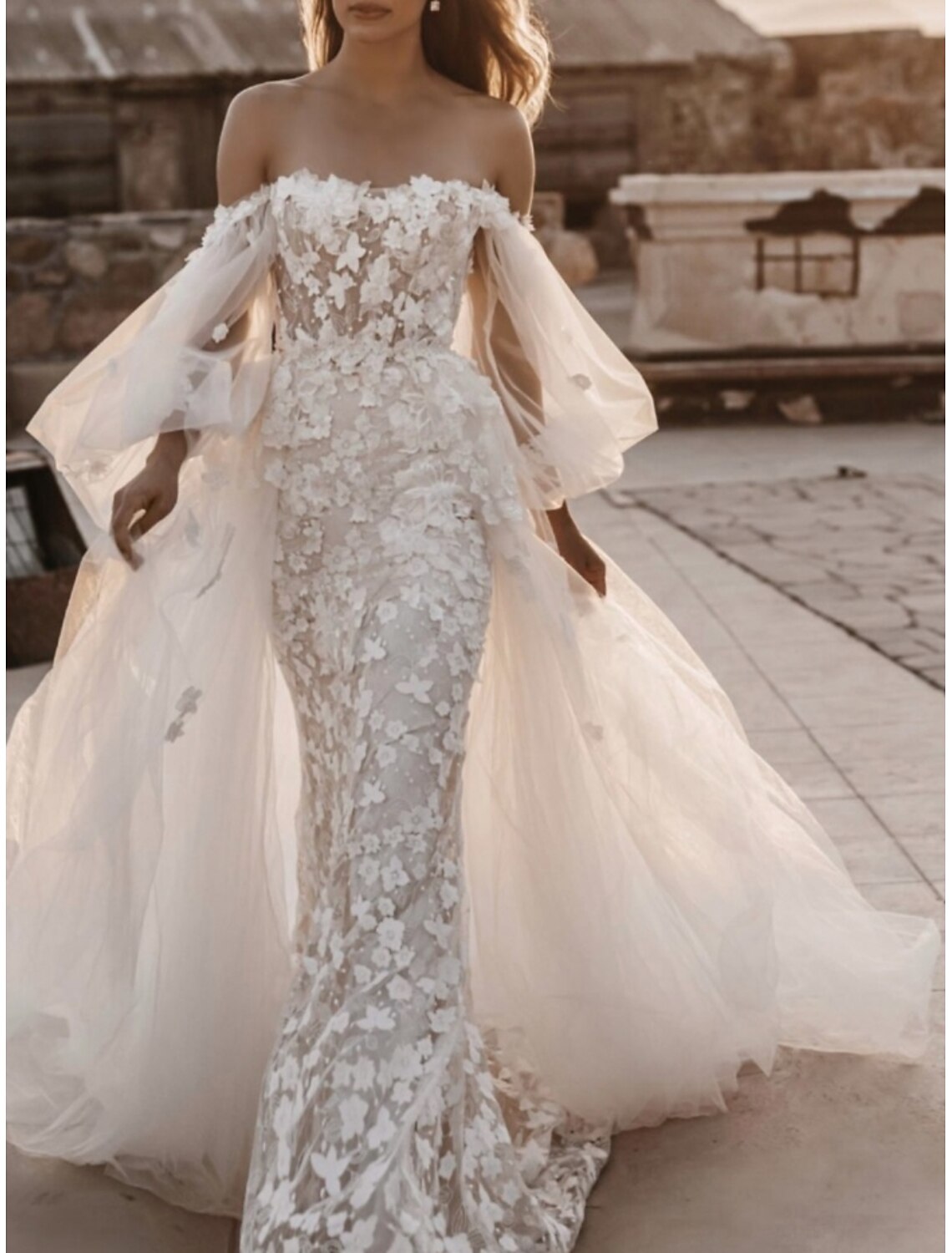 Hall Formal Wedding Dresses A-Line Sweetheart Long Sleeve Court Train Lace Bridal Gowns