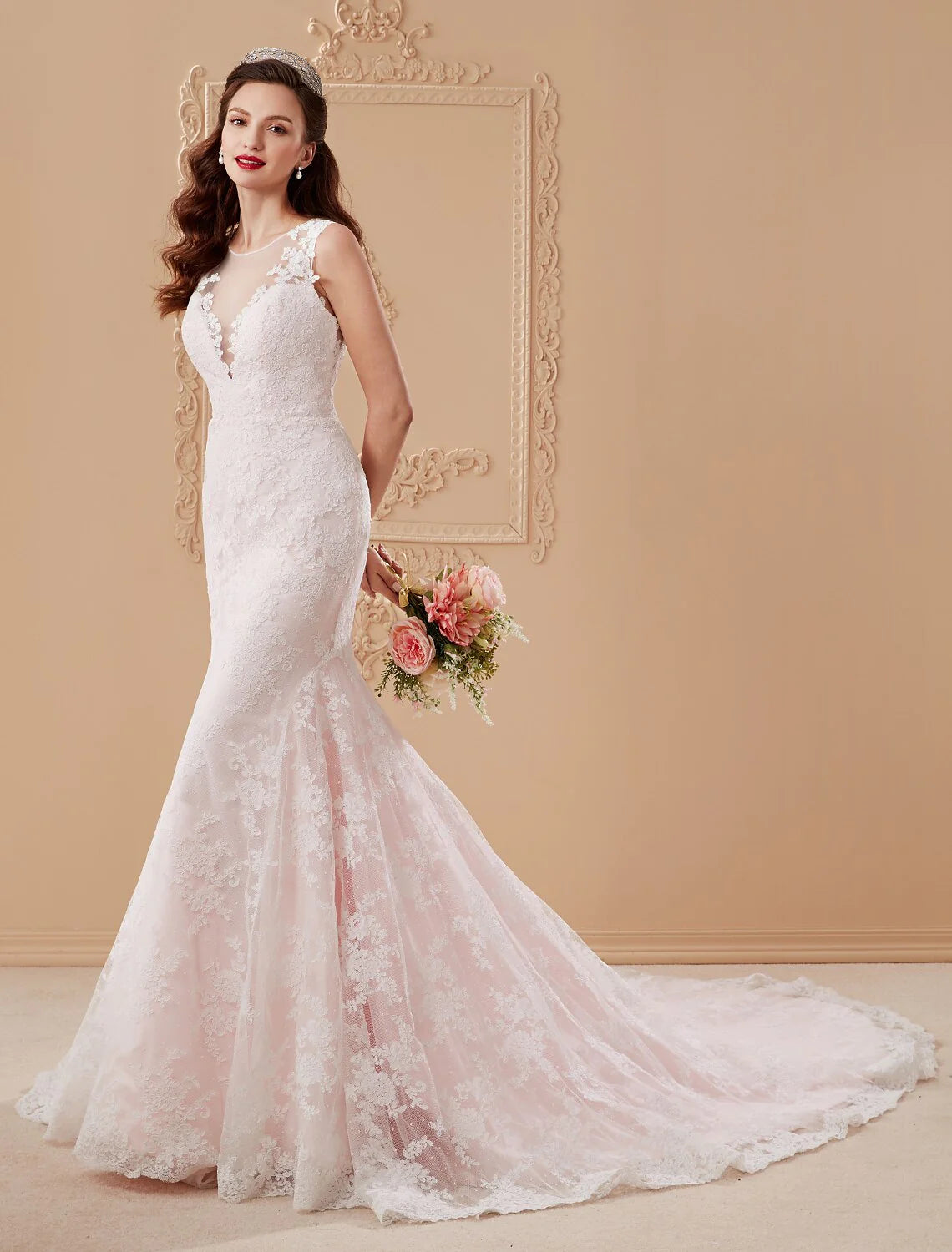 Mermaid / Trumpet Plunging Neckline Court Train Lace Tulle Wedding Dress with Appliques