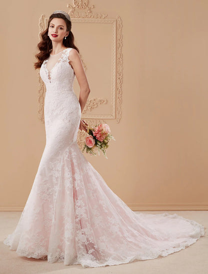 Mermaid / Trumpet Plunging Neckline Court Train Lace Tulle Wedding Dress with Appliques