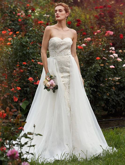 Hall Wedding Dresses Mermaid / Trumpet Sweetheart Strapless Court Train Lace Bridal Gowns With Beading Appliques