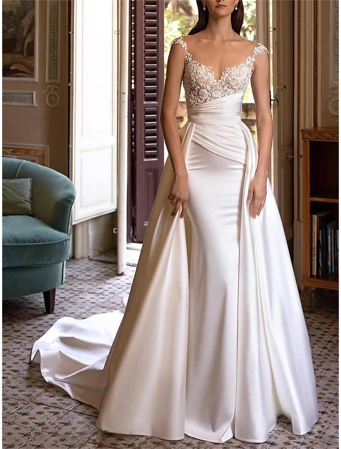 Wedding Dresses Ball Gown Off Shoulder V Neck Sleeveless Chapel Train Satin Bridal Gowns